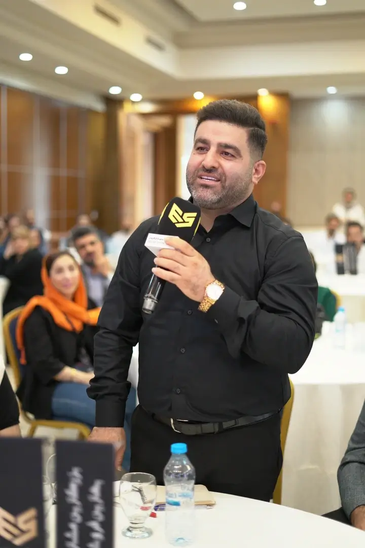 دانشپذیر کلاس دیپلمات فروش